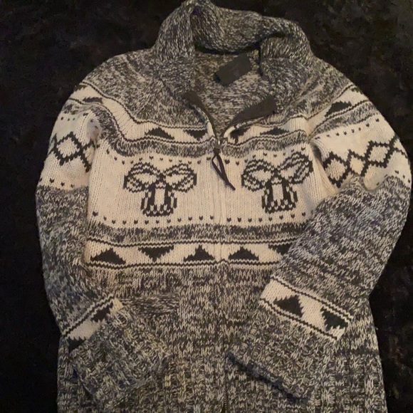 Small Aritzia will zip up sweater - Picture 1 of 2